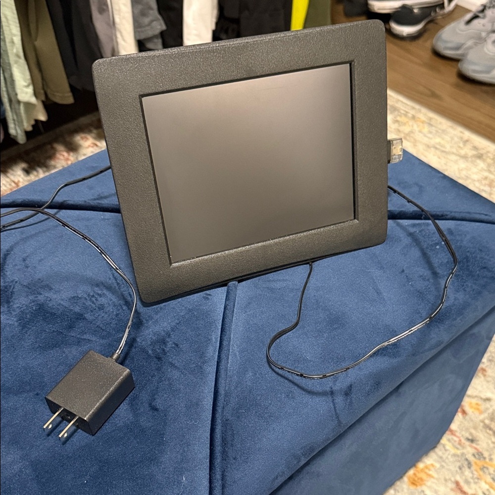 Black Digital Photo Frame with Adapter